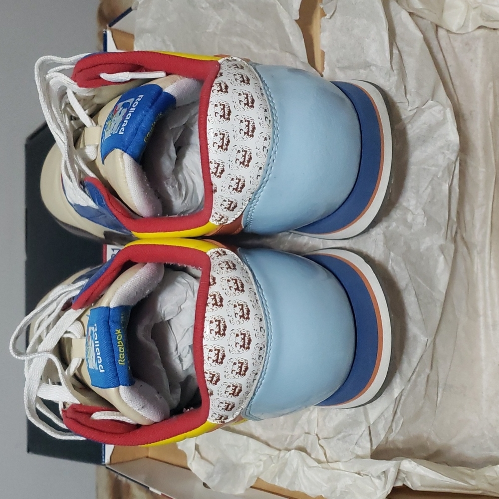 Reebok - Picture 4 of 5